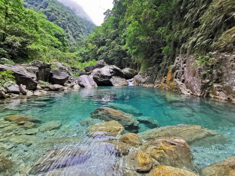 三棧布拉旦祕境溯溪 玫瑰谷網美老木拍寫真 雲山水88號民宿 花蓮villa民宿